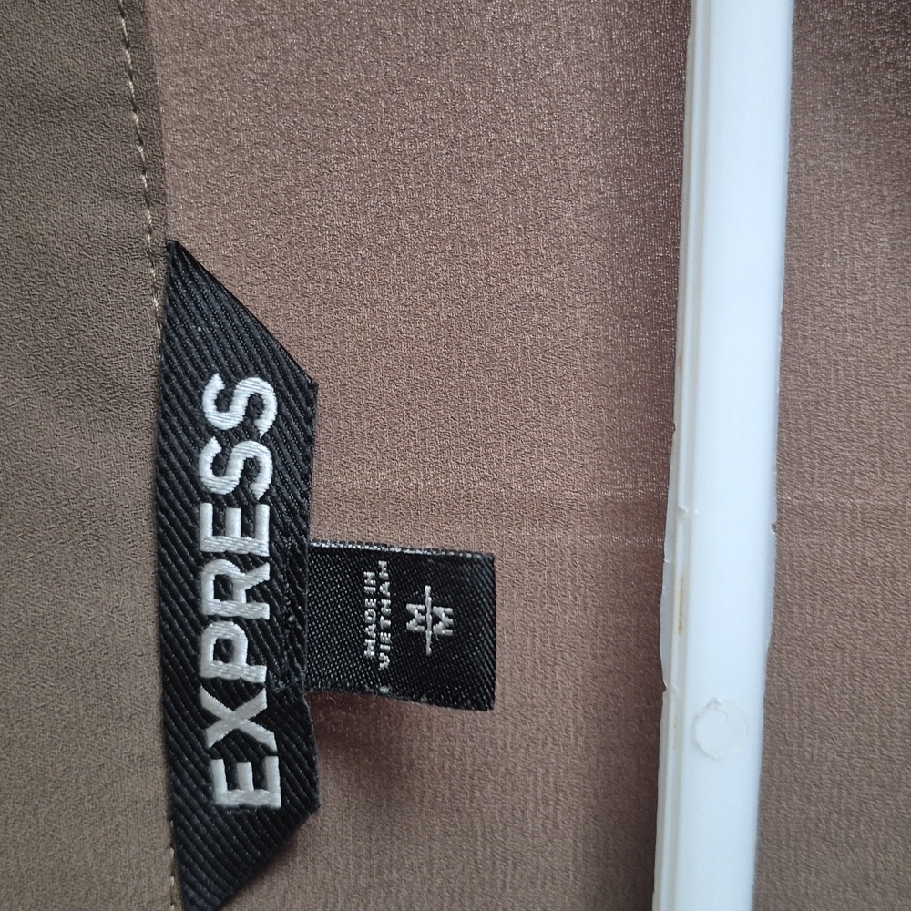 Express Blouse (M) - Picture 2 of 6